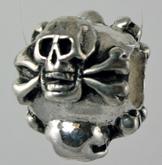 13227-Skull and Bones Bead