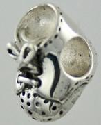 13233-Baby Shoe Bead