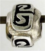 16915-Petroglyph Bead