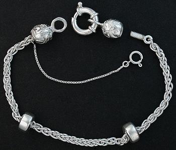 Reller Signature Bead Bracelet with Two Keepers and Safety Chain