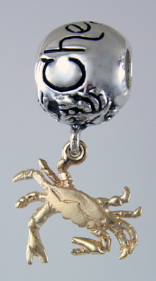 19350-High Polish Chesapeake Bead with Crab Dangle