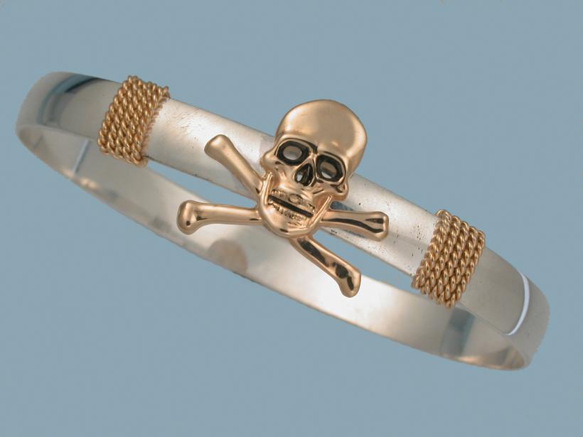 46011A Skull & Bones Caribbean Hook Bracelet