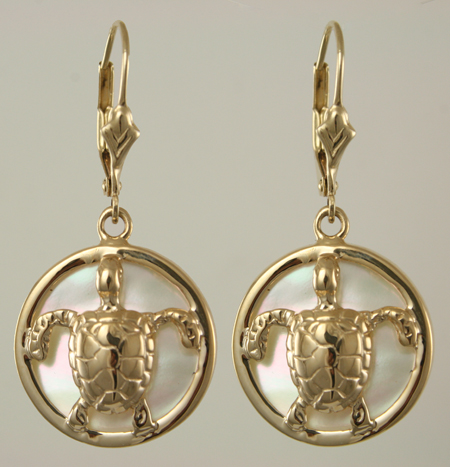 30778-Green Sea Turtle on White Mother of Pearl Earrings